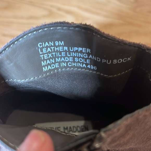 Booties, Brown, size 9 - Picture 6 of 7